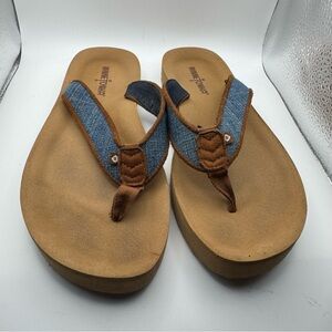 Minnetonka Women’s Size 8 Hedy Flip Flop Sandal in Blue Denim Strap